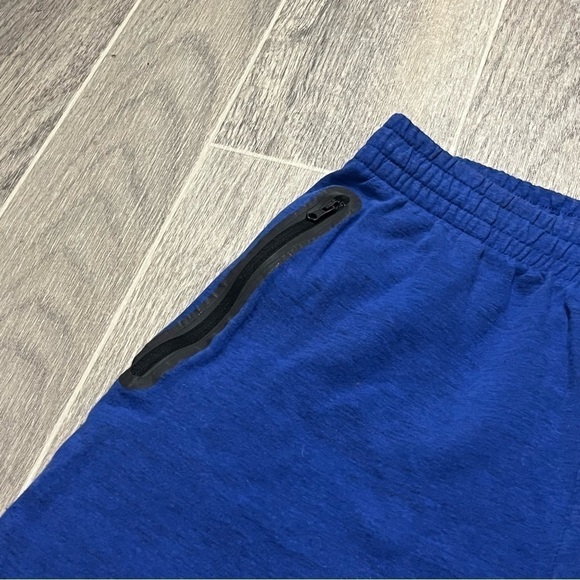 Men's Old Navy Blue & Black Athletic Sweat Shorts - Picture 5 of 7